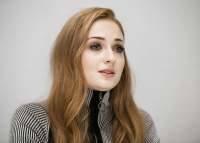 Sophie Turner Fakes